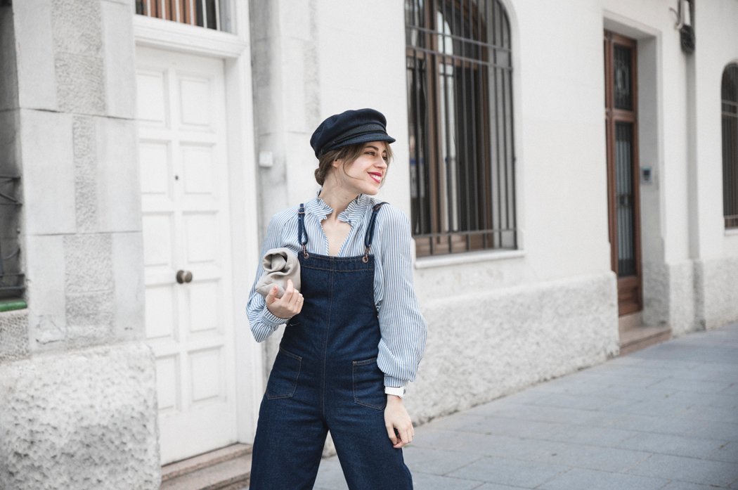 gorra-marinera-blusa-volante-rayas-tous-jumpsuit-mono-denim-bailarinas-chanel-12