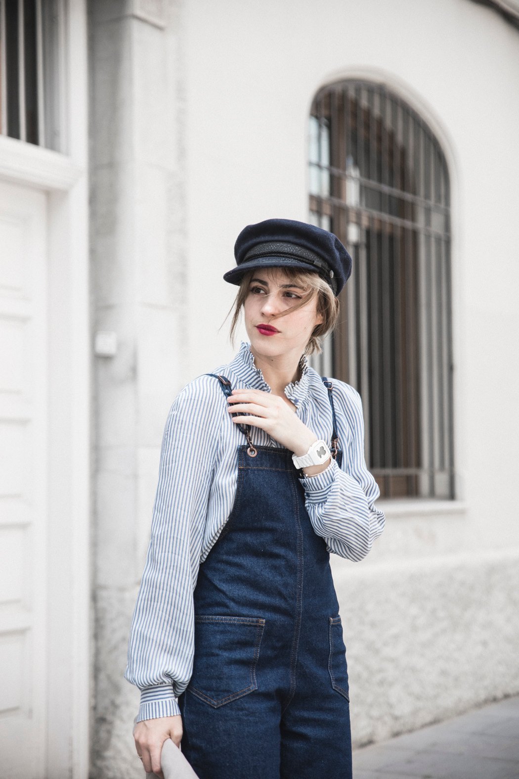 gorra-marinera-blusa-volante-rayas-tous-jumpsuit-mono-denim-bailarinas-chanel-8