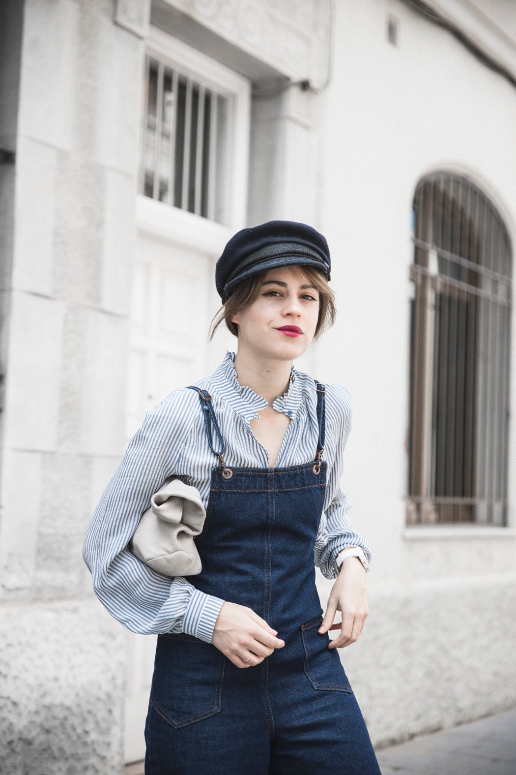 gorra-marinera-blusa-volante-rayas-tous-jumpsuit-mono-denim-bailarinas-chanel-9