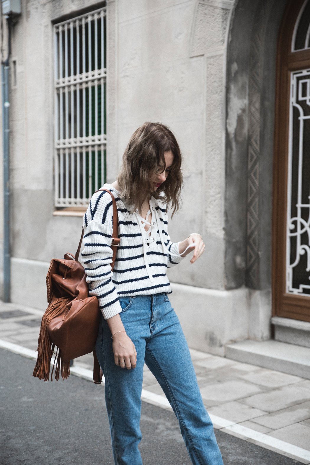 my-new-pimkiw-munich-stripes-mumjeans-fringes-converse-bagpack-mochila-1