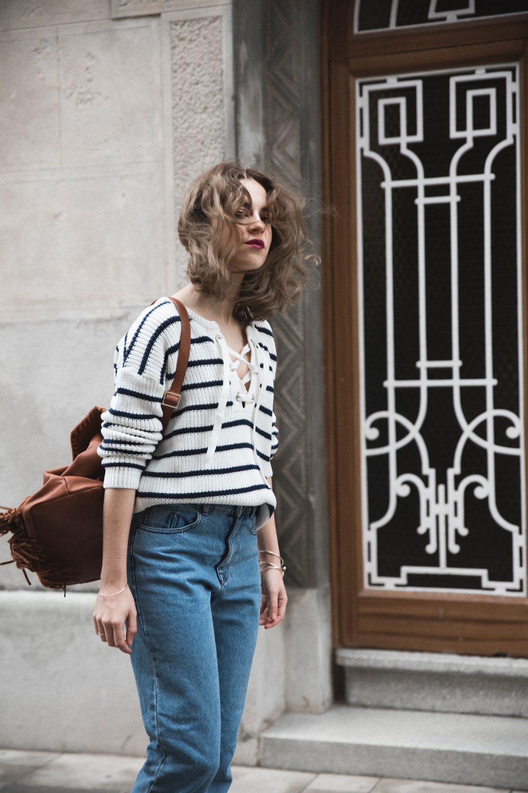 my-new-pimkiw-munich-stripes-mumjeans-fringes-converse-bagpack-mochila-5