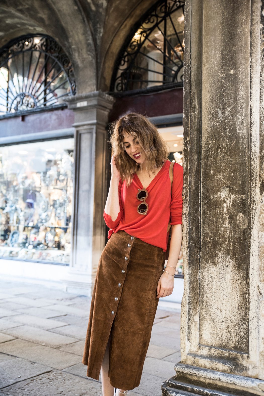 venecia-vueling-skirt-falda-zara-converse-curly-louisvuitton-4