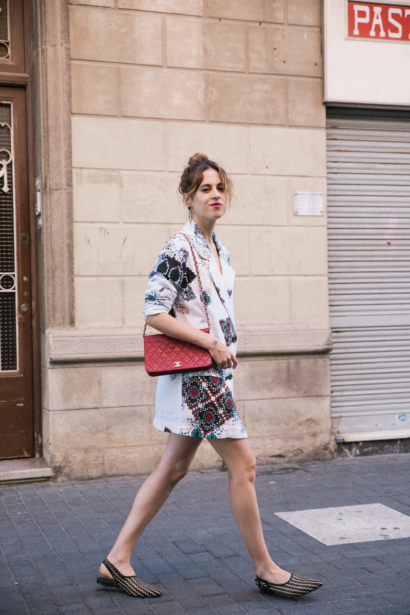 Custo_Barcelona-Chanel_bag-Mango_Shoes- Blazer_dress-5