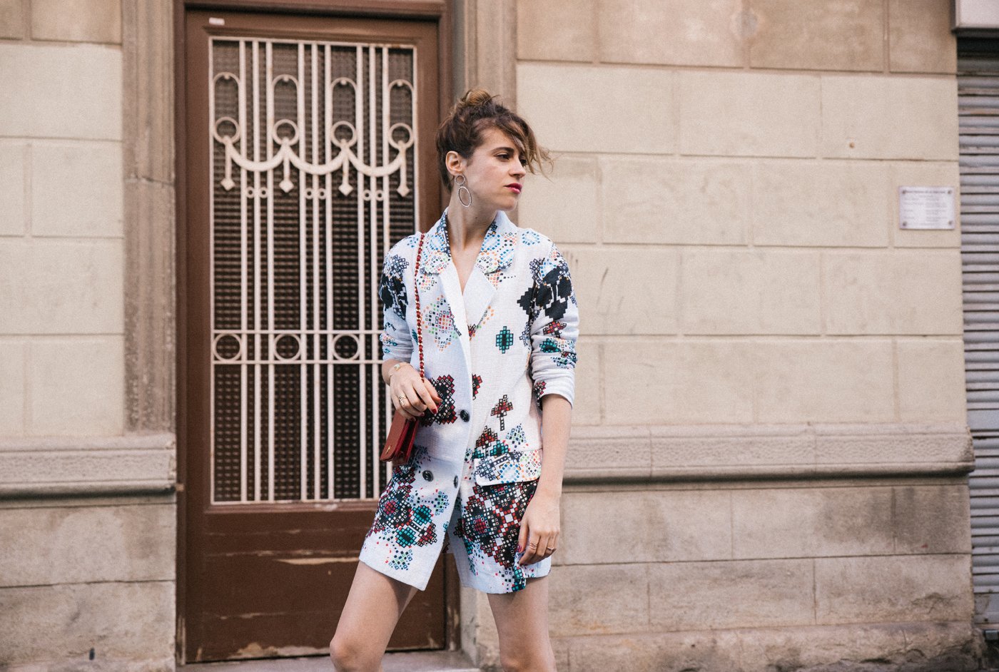 Custo_Barcelona-Chanel_bag-Mango_Shoes-Blazer_dress-8