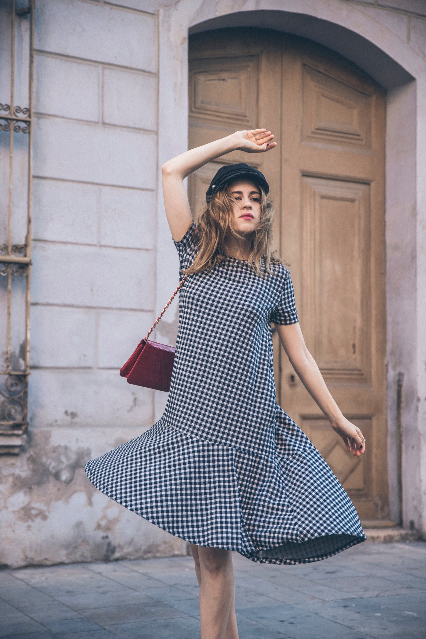 cuadros_vichy-vestido_Zara-Gucci_Slipper_Princetown-chanel-bag-street_style-11