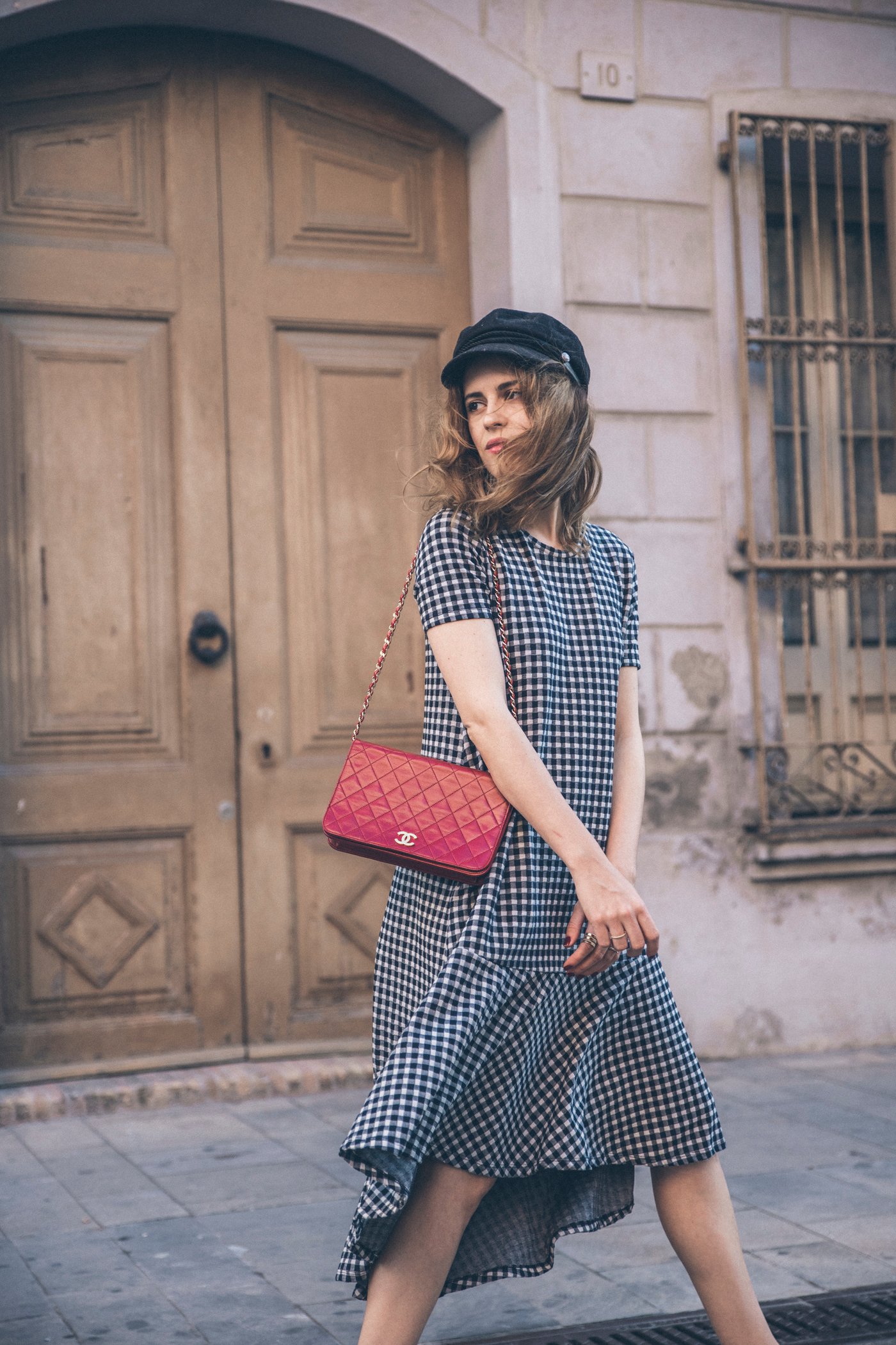 cuadros_vichy-vestido_Zara-Gucci_Slipper_Princetown-chanel-bag-street_style-13