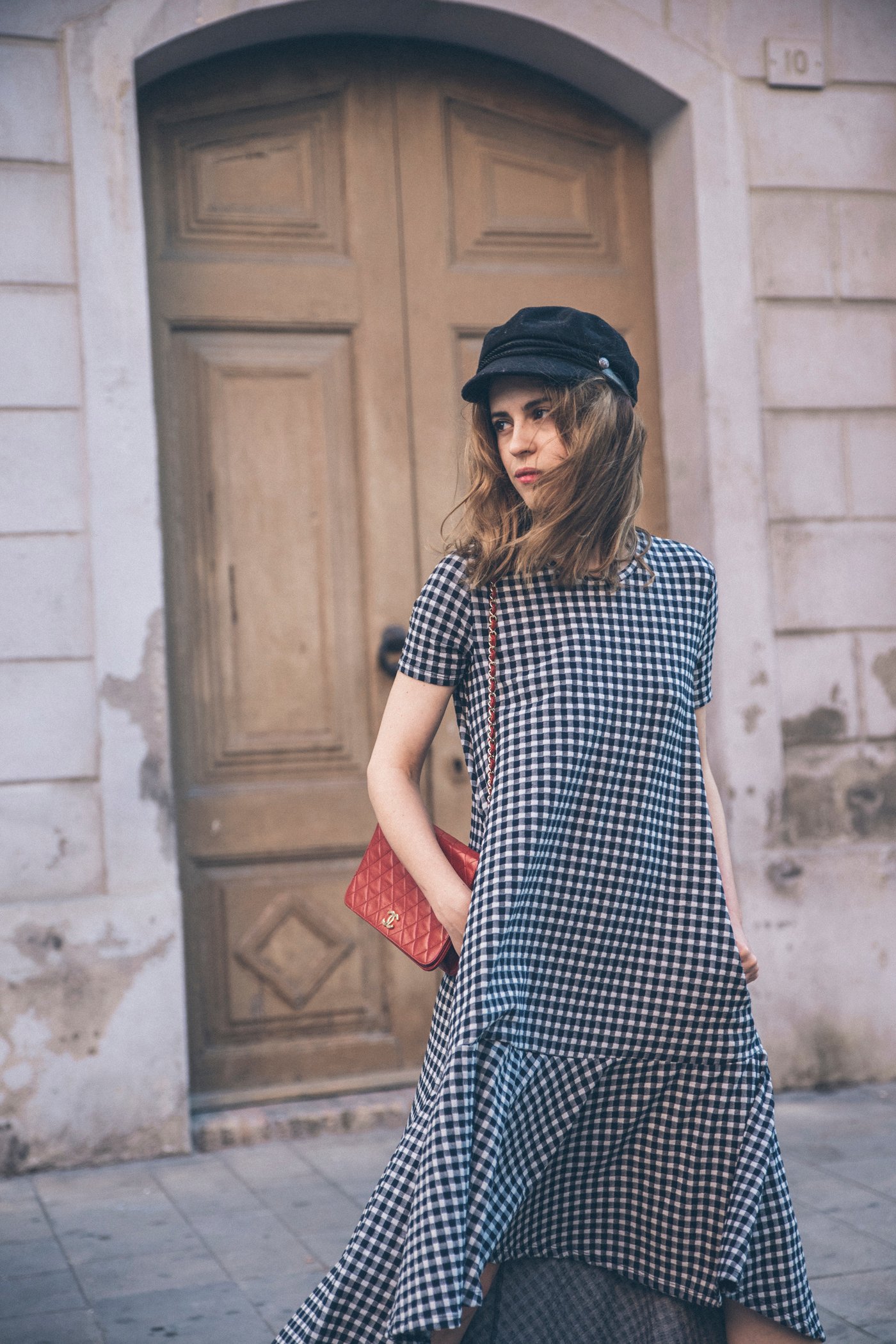 cuadros_vichy-vestido_Zara-Gucci_Slipper_Princetown-chanel-bag-street_style-15
