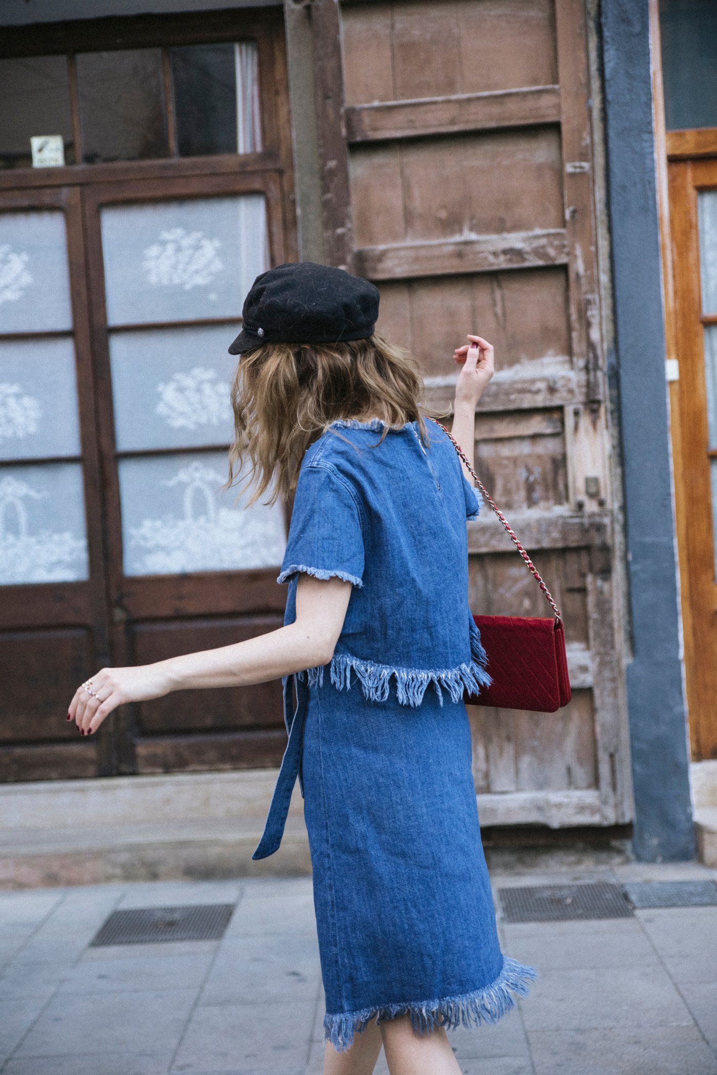 denim_flecos-zapatillas-Nike-bolso_chanel_bag-gorra_marinera-10