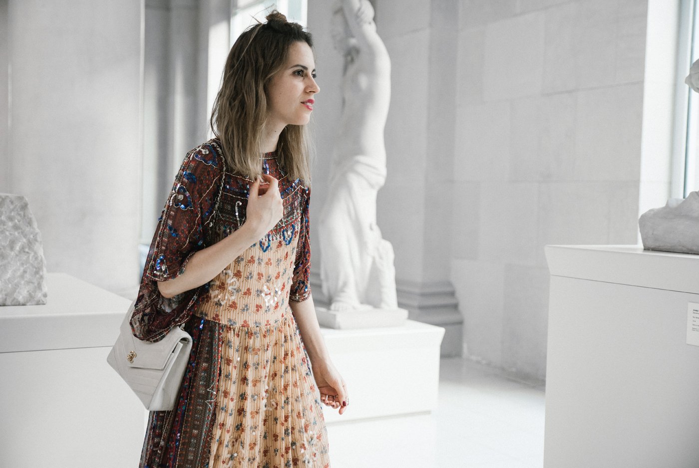 museo_Nacional_de_Catalunya-Vestido_Asos-Dress_Festival_Asos-Sequins-Andotherstories_shoes-Chanel_bag-Barcelona-1