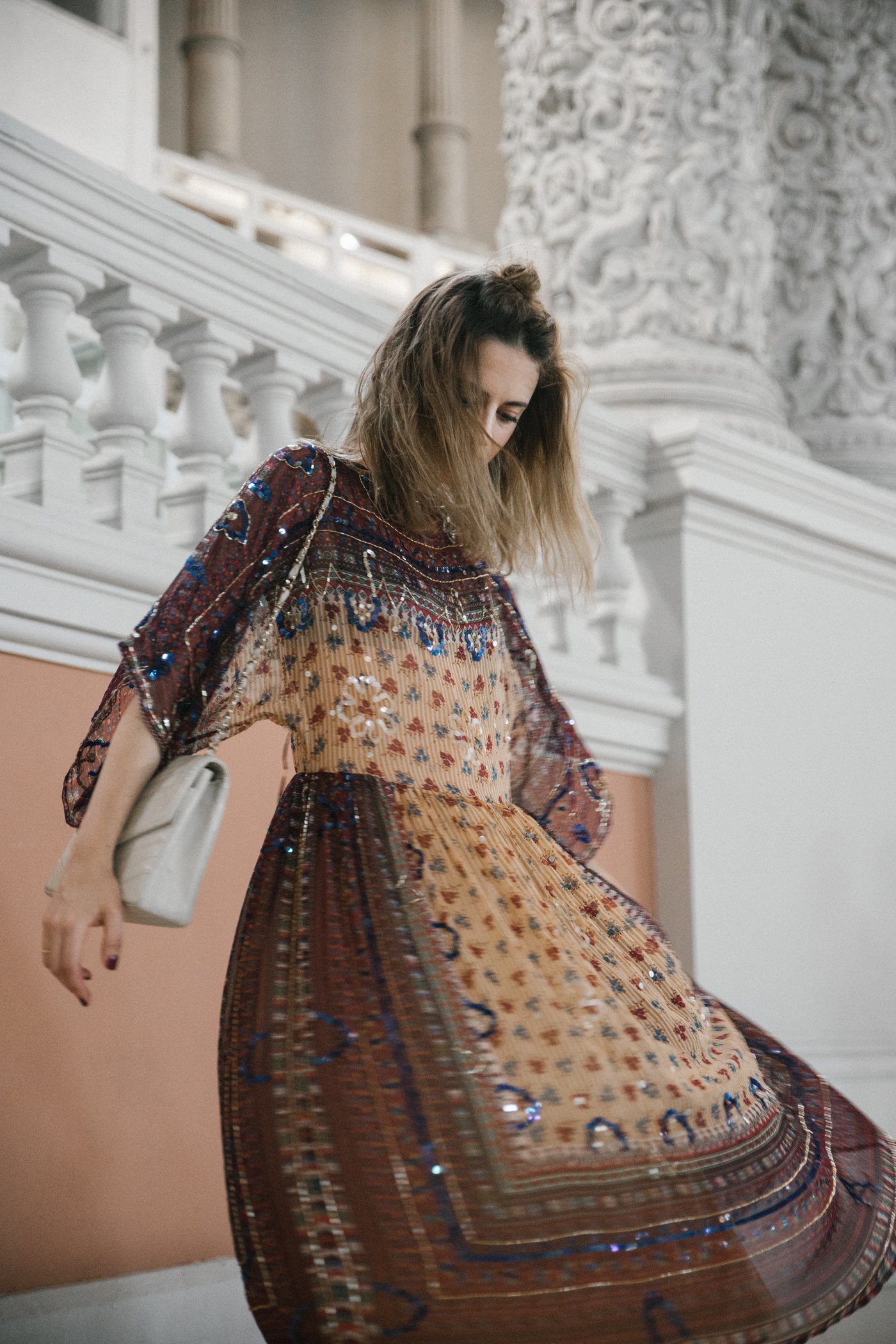 museo_Nacional_de_Catalunya-Vestido_Asos-Dress_Festival_Asos-Sequins-Andotherstories_shoes-Chanel_bag-Barcelona-20