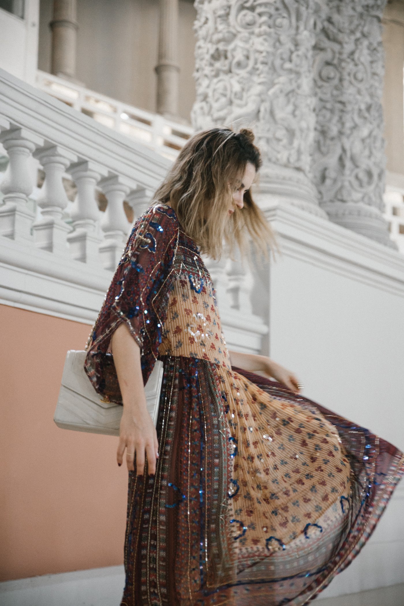 museo_Nacional_de_Catalunya-Vestido_Asos-Dress_Festival_Asos-Sequins-Andotherstories_shoes-Chanel_bag-Barcelona-21