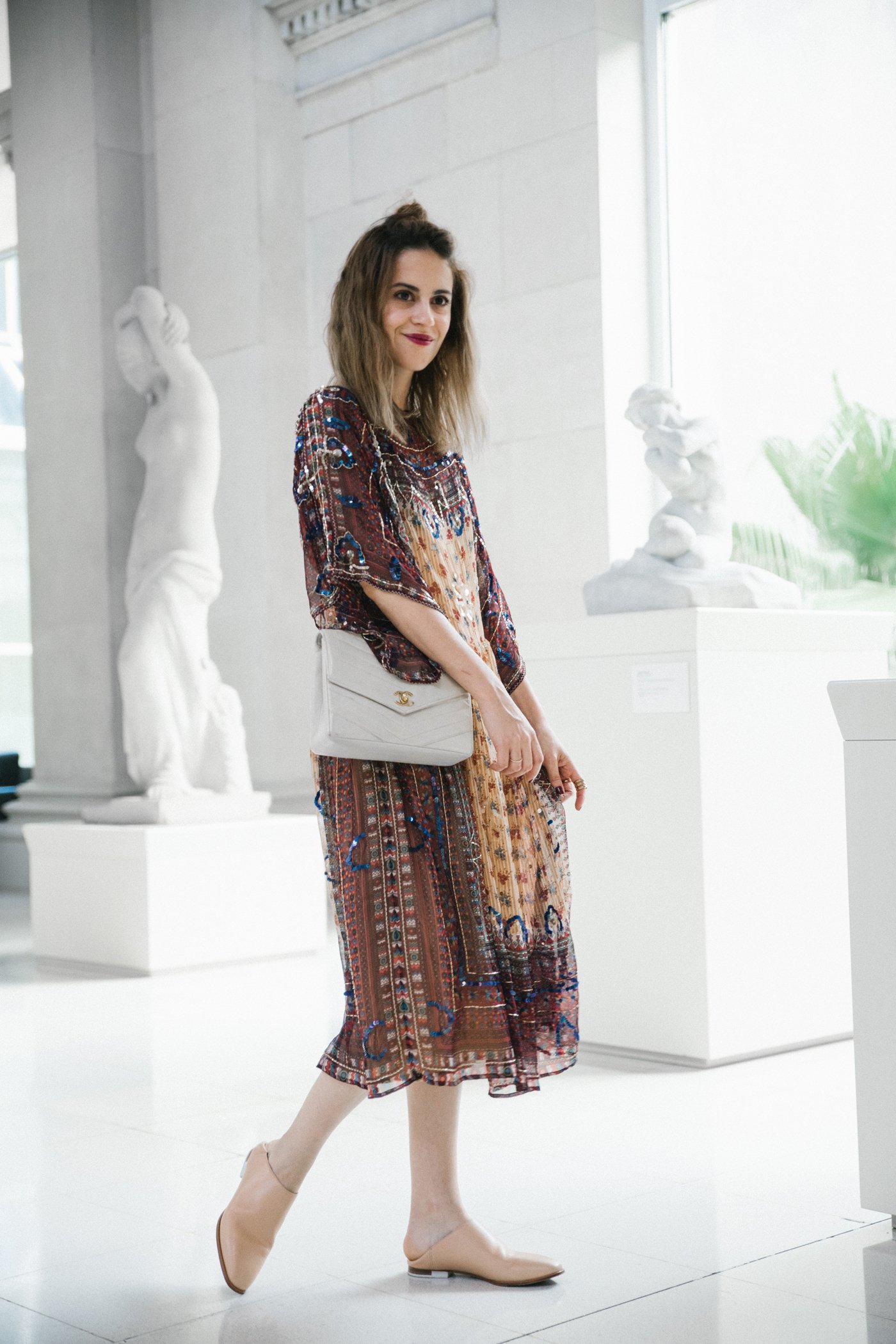 museo_Nacional_de_Catalunya-Vestido_Asos-Dress_Festival_Asos-Sequins-Andotherstories_shoes-Chanel_bag-Barcelona-3