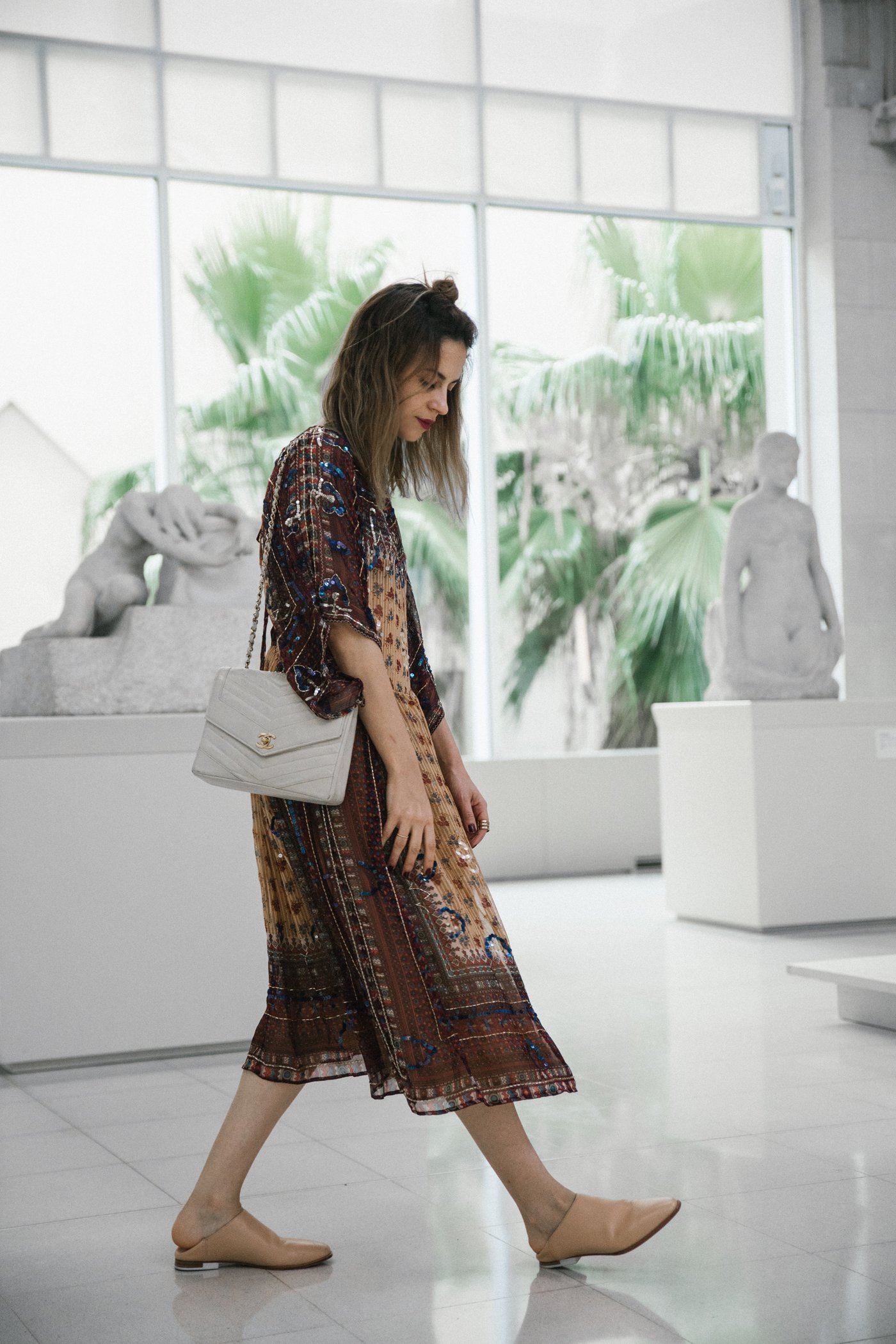 museo_Nacional_de_Catalunya-Vestido_Asos-Dress_Festival_Asos-Sequins-Andotherstories_shoes-Chanel_bag-Barcelona-9