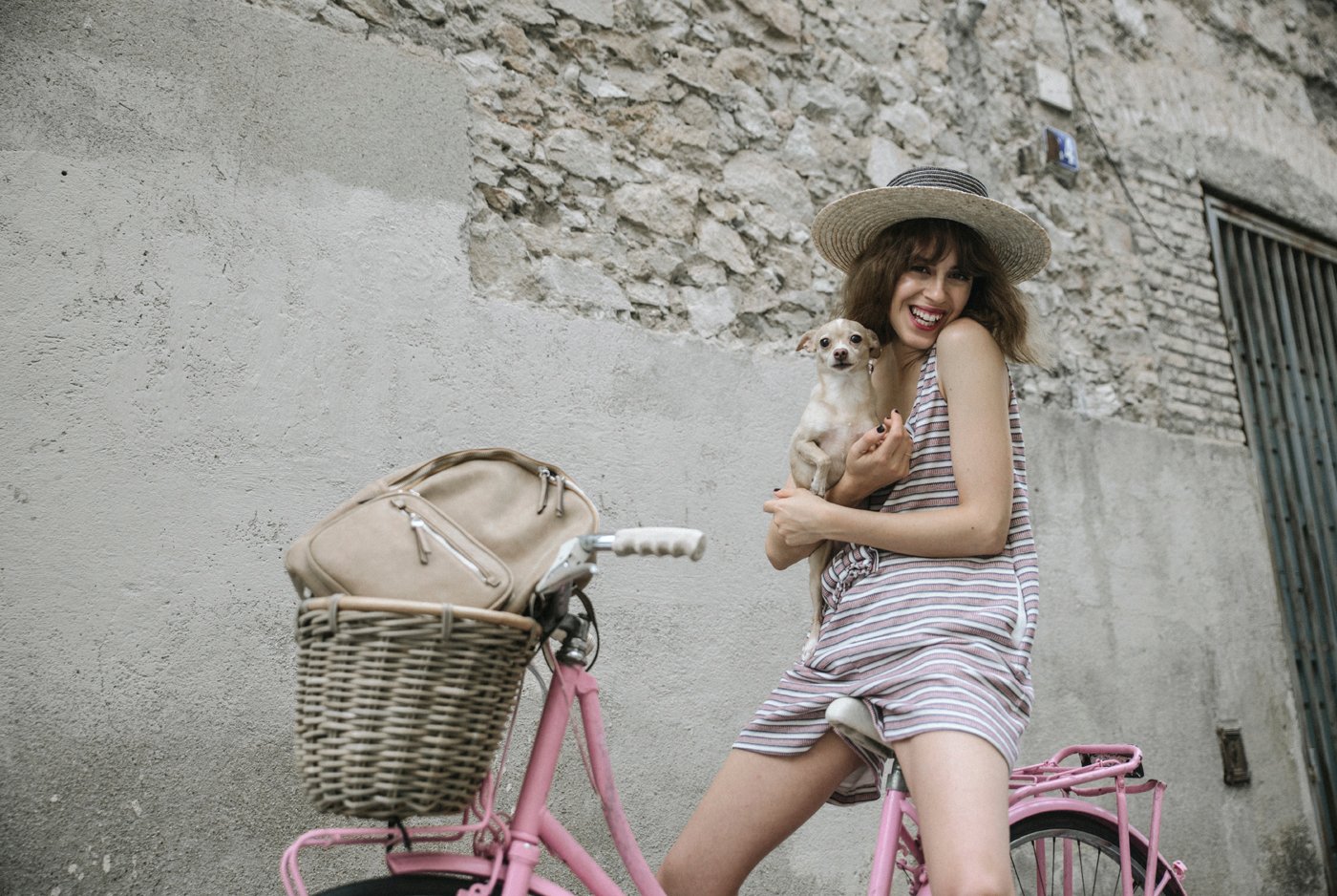 coosy-mono-canotier-sombrero_paja-bicicleta-PArfois-bagpack-mochila-12