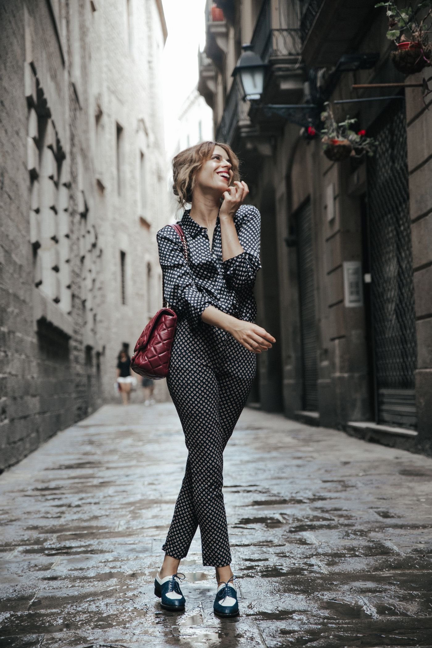 dansvogue purificacion-garcia-bolso-abrigo-rojo-zapato-chanel-barcelona-back-to-the-city-14-compressor