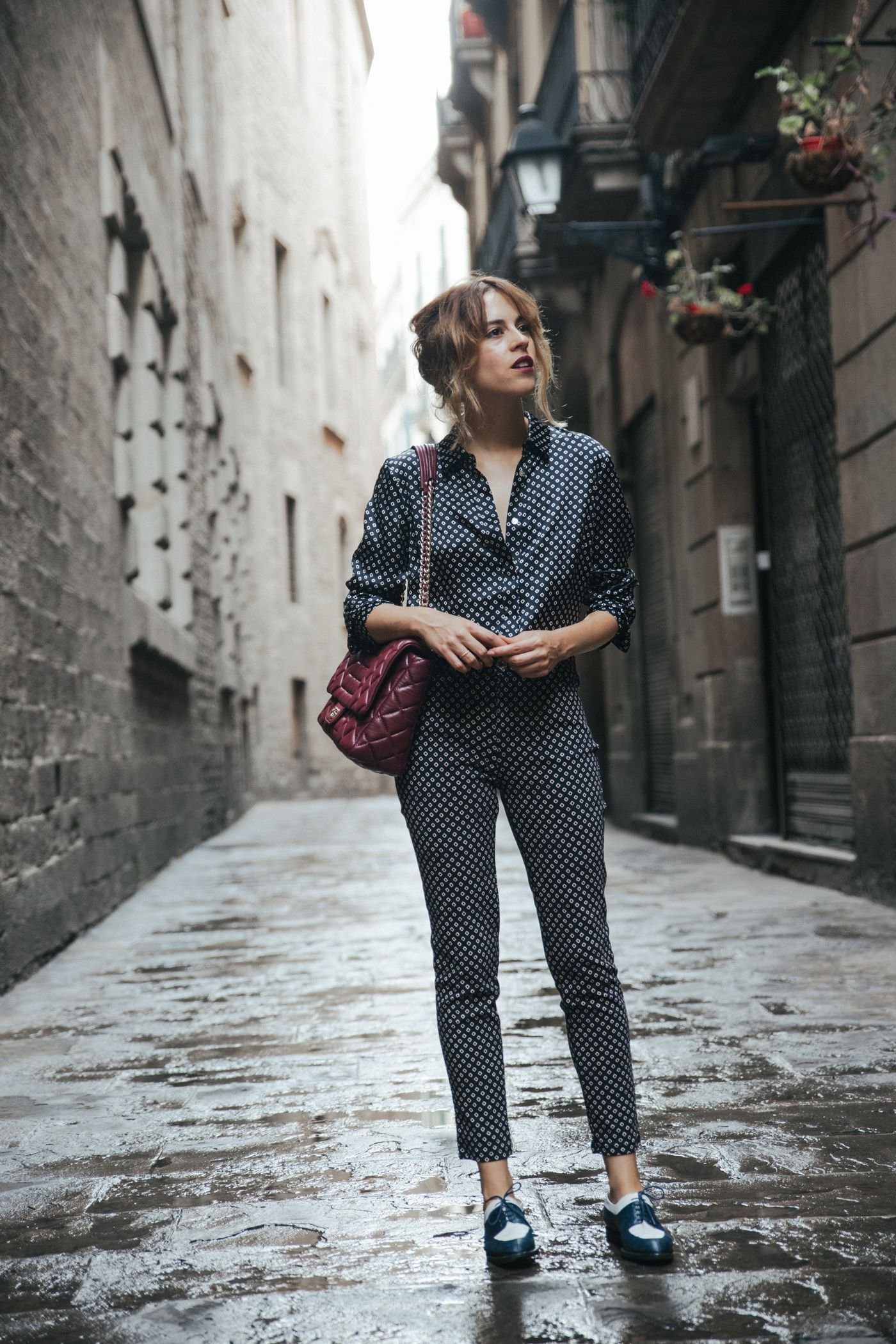 dansvogue purificacion-garcia-bolso-abrigo-rojo-zapato-chanel-barcelona-back-to-the-city-16-compressor