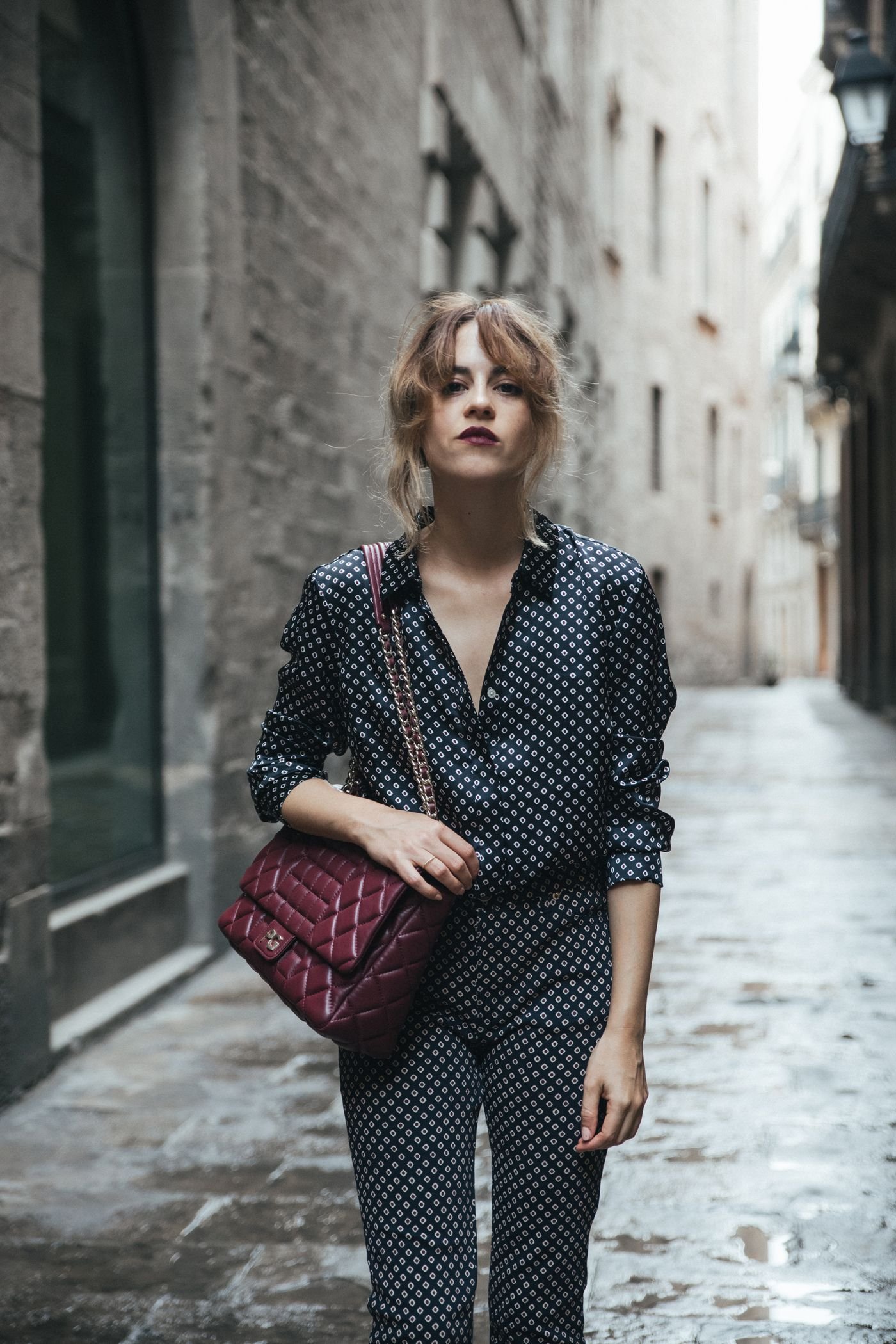 dansvogue purificacion-garcia-bolso-abrigo-rojo-zapato-chanel-barcelona-back-to-the-city-3-compressor
