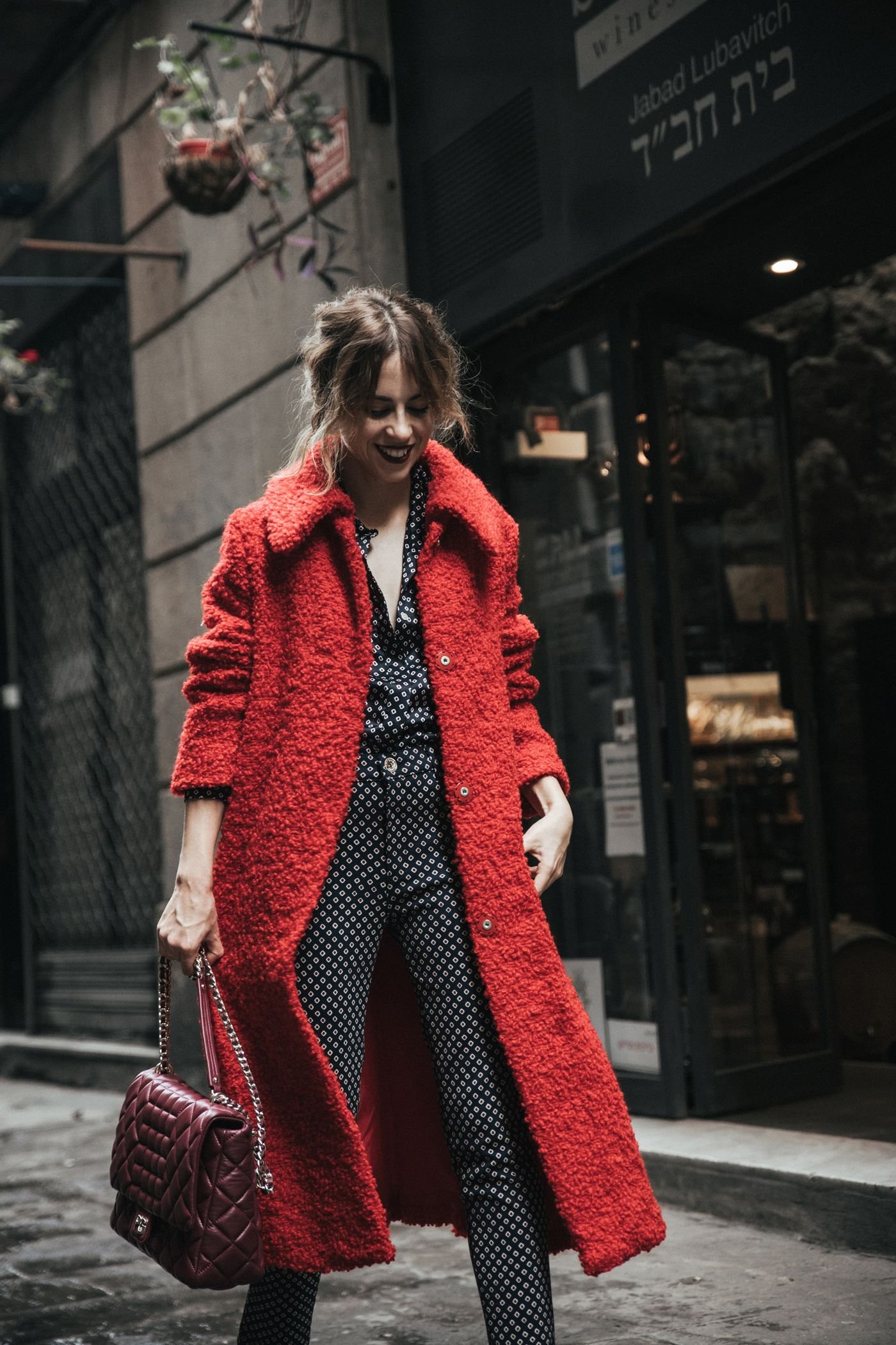 dansvogue purificacion-garcia-bolso-abrigo-rojo-zapato-chanel-barcelona-back-to-the-city-6-compressor