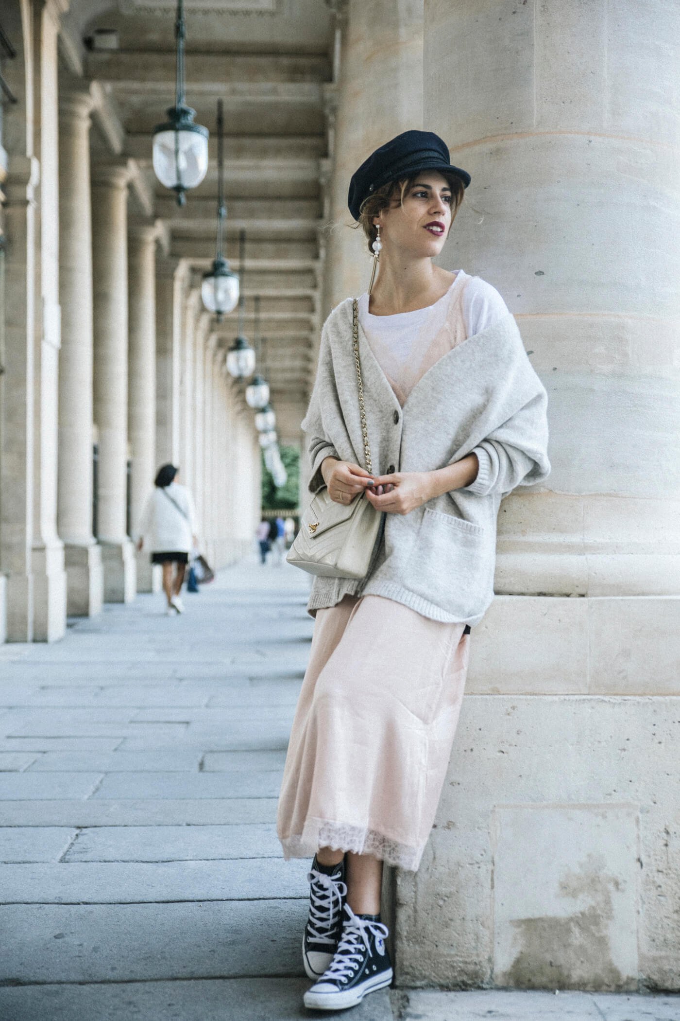 dansvogue paris palais royal vestido lencero converse zara perlas 16