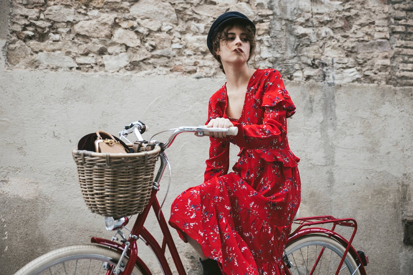 dansvogue-vestido-rojo-flores-asos-botines-lazo-2