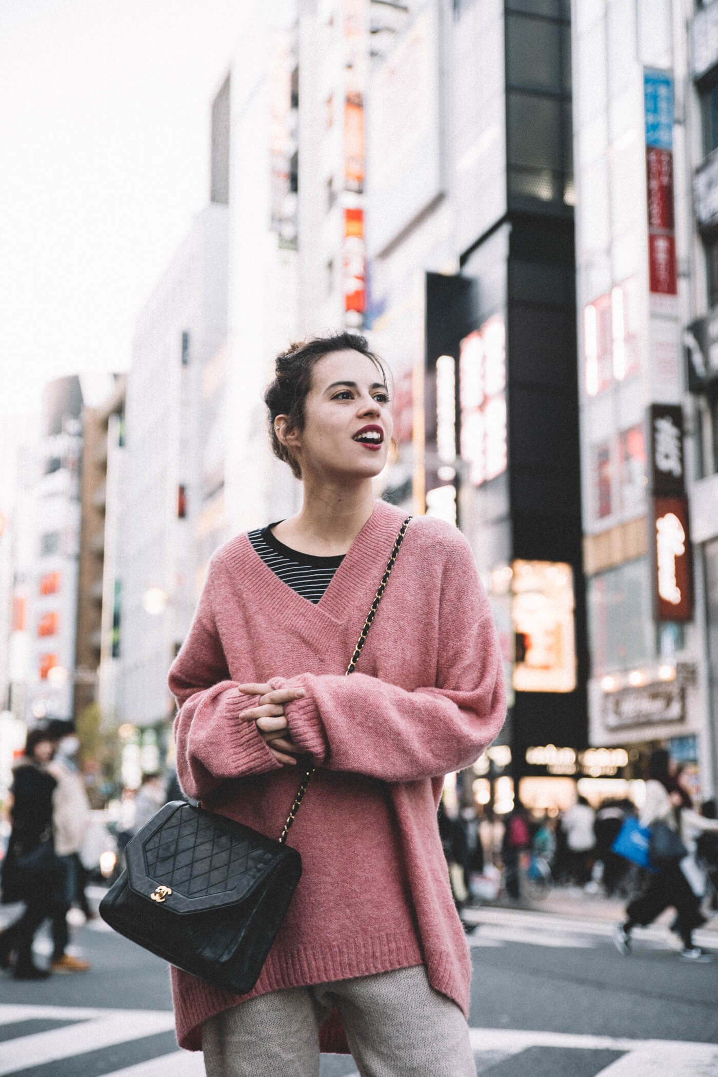 dansvogue punto hm pink street style japan shinjuku chanel gucci mules 15